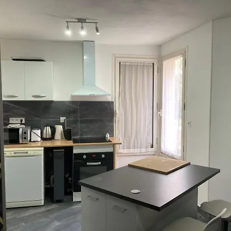 Appartement In Grey *